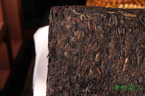  茯茶和普洱茶有什么区别，茯茶和普洱茶口味区别(六大差异)