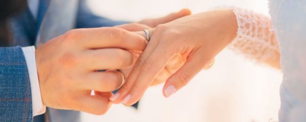 和80多岁肥胖老太太结婚好吗