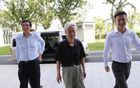 大街上，为什么看不到退休官员溜达？