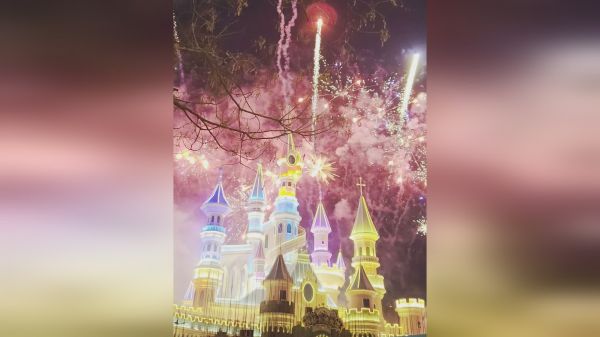 2023年沈阳方特欢乐世界烟花首秀！