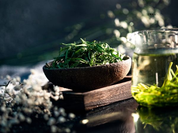 草本茶真的能幫女性減肥嗎？科學(xué)解答與選茶指南插圖