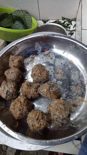 青草果（清明果）的做法 步骤2