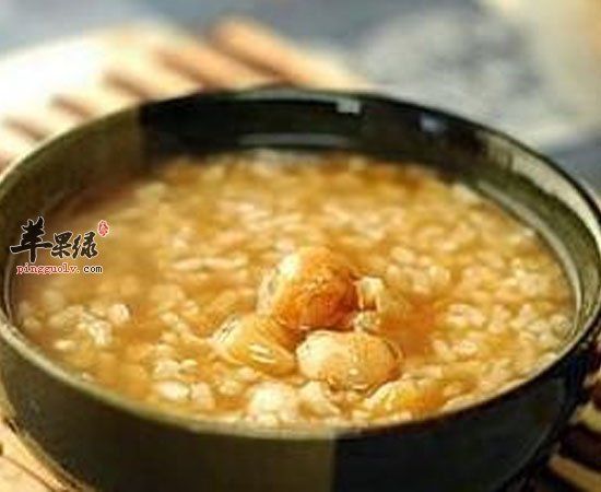 這三款粥養(yǎng)生功效很好 喝起來(lái)哦