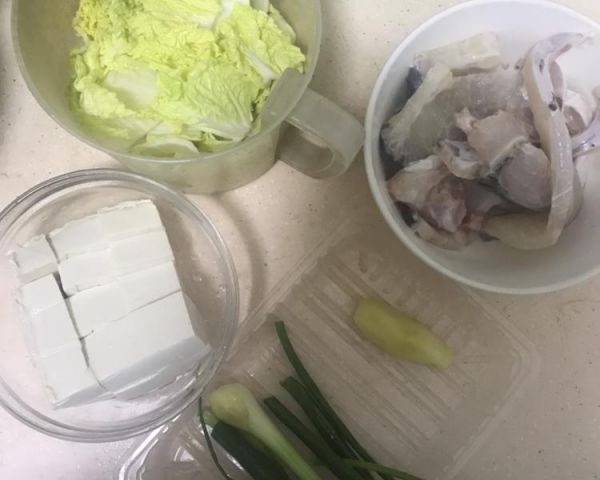 純奶手撕吐司的做法 步驟1