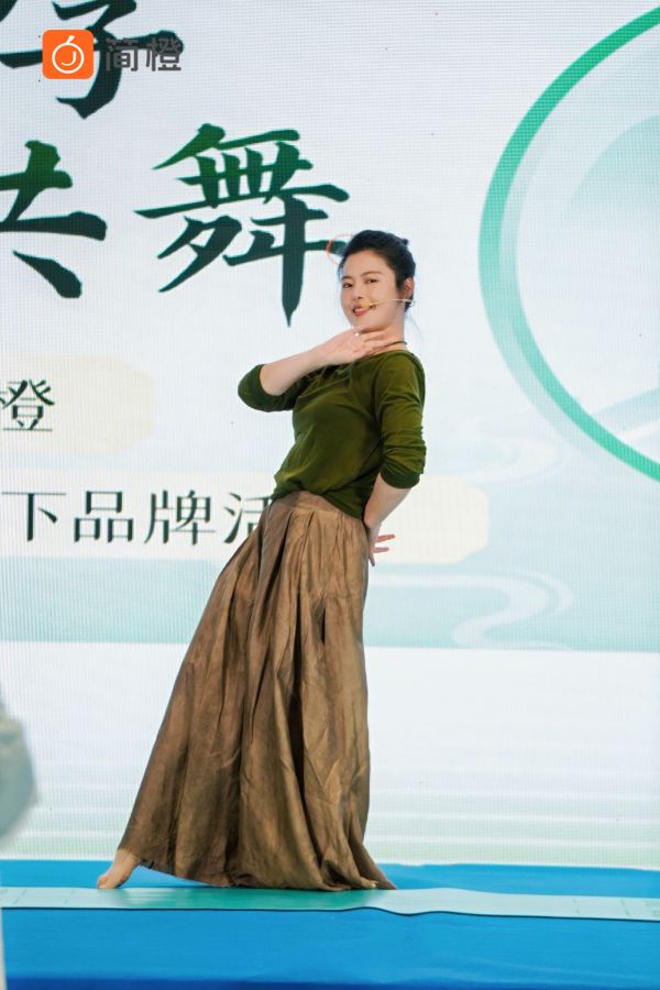2.1王蕊帶練.jpg