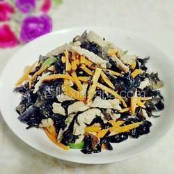 木耳炒瘦肉的做法[圖]