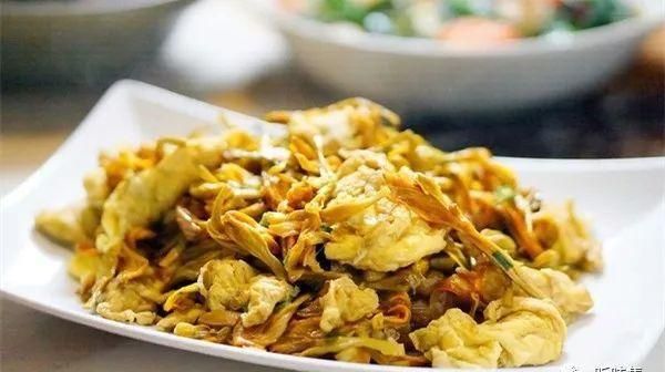 幾種干黃花菜的做法，好吃不費(fèi)事兒