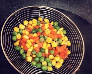 健身減脂無油雞胸肉丸子的做法 步驟2