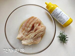 芥末烤鸡胸肉（无油版）的做法 步骤2