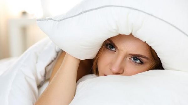床前有助睡眠的减肥操