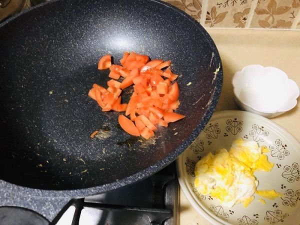 純奶手撕吐司的做法 步驟1