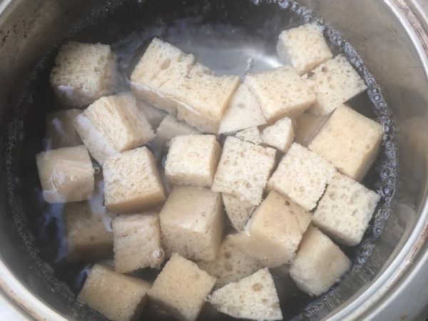 純奶手撕吐司的做法 步驟1