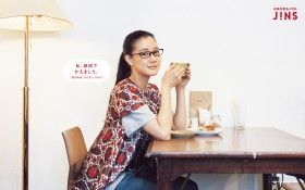 蒼井優(yōu)《JINS Air frame5》桌面壁紙