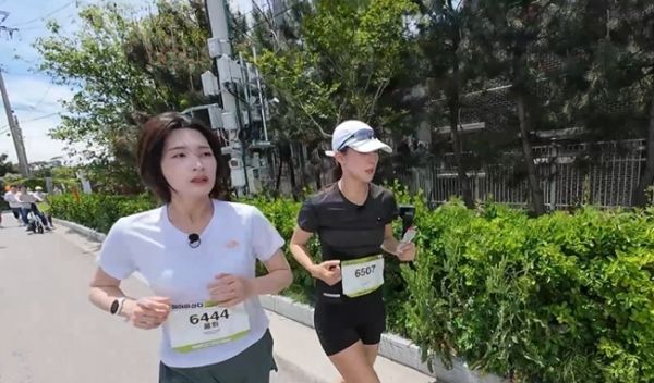 "跑起来才能活下去。" 照片|MBN