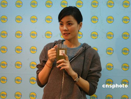 王菲系红绳念佛吃长斋3招虔心救宝贝女儿(图)