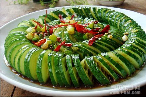 餐桌必備：盤點(diǎn)黃瓜的各種做法