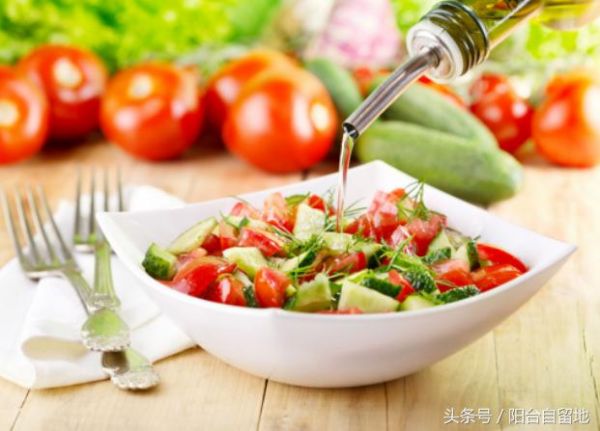 阳台种菜：小黄瓜这么好，美容养颜少不了！