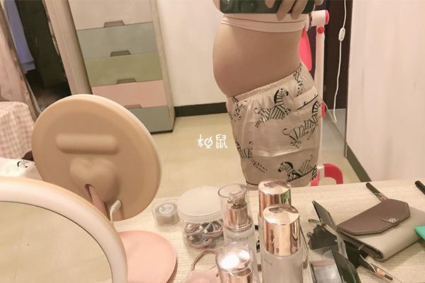 24周宮底在恥骨聯(lián)合上方24厘米