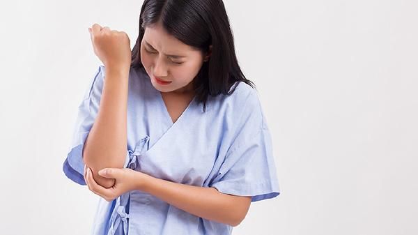 50岁女人手臂松弛怎么练