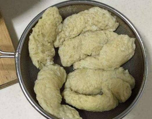 面筋家常做法，只需揉一揉，洗一洗，简单3步，一看就会