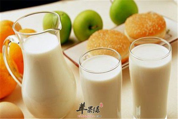 喝牛奶5.jpg