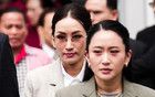 他信被帶走前送給佩通坦一件禮物，并托付一件大事