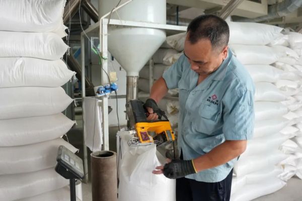 浦之玉米业：稻米飘香 助农增收
