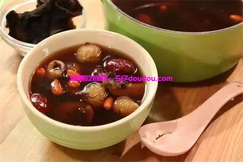 白醋加蜂蜜减肥法的效果如何？（白醋和蜂蜜的减肥效果有哪些？）