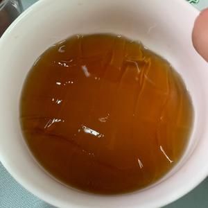 三得利烏龍茶凍咖啡奶茶的做法 步驟2