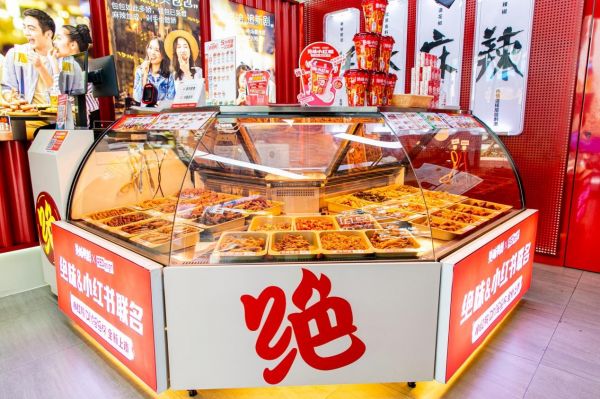 坐拥上万家门店，原来绝味鸭脖“极速扩张”的底气在这里