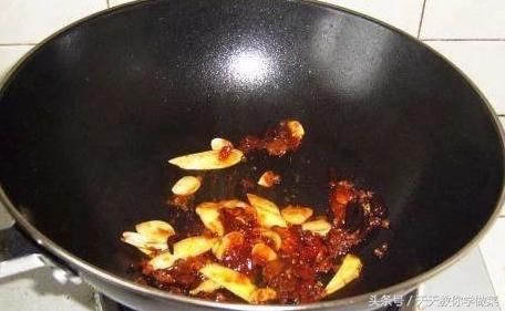 麻辣鸭头，微麻的口味，让你不能忘怀！