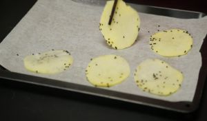 宝宝辅食：自制薯片（适龄：12月+）的做法 步骤5