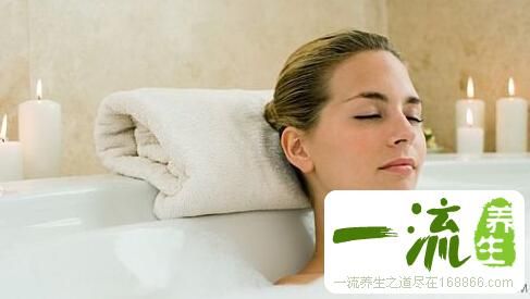 用盐水泡澡有哪些好处