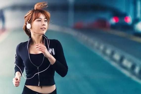 长期坚持跑步后，身体从内到外确实发生了很多有益的变化。