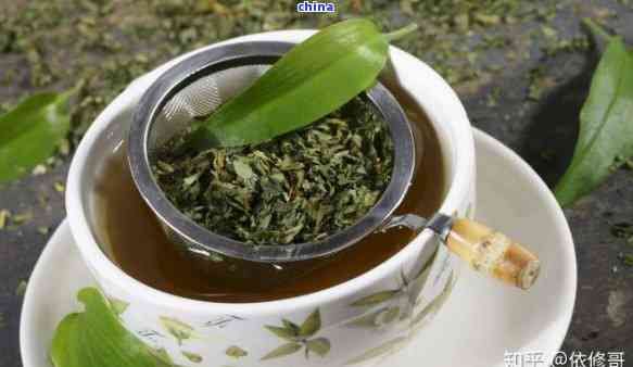 茶叶可以放在花盆土里吗，茶叶渣别扔！这样处理，花越养越好！