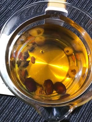 玫瑰花枸杞桂圆红枣黄芪茶的做法 步骤4