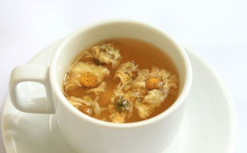 哪些花茶适合女人喝 适合女人的药茶有哪些 女人喝花茶有什么好处