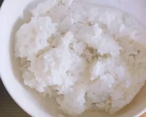 宝宝爱吃的什锦炒饭的做法