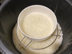 健康香喷喷的鸡肉丁五彩炒饭（11m）的做法 步骤1