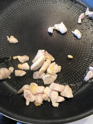 儿童快速简单营养炒饭的做法 步骤3