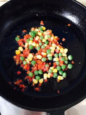 宝宝健康杂蔬炒饭的做法 步骤1