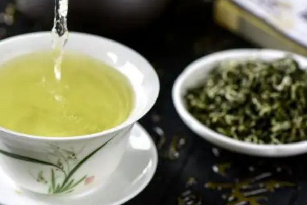 铁观音怎么泡才正确，铁观音用多少度的水泡比较好