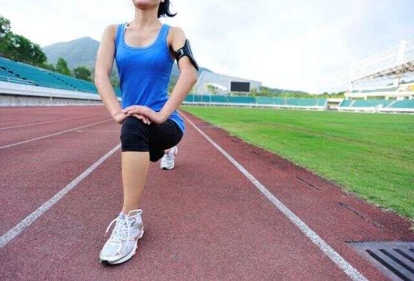 有人说“坚持每天走路，血糖从13降到了正常”，有科学依据吗？
