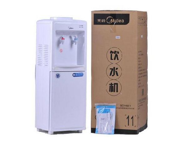 美的饮水机清洁前准备工作
