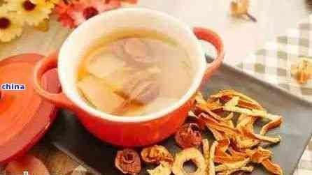 普洱茶陈皮山楂一起泡水喝的功效与作用：降脂、消食、解腻、促进新陈代谢。