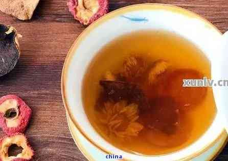 普洱茶陈皮山楂一起泡水喝的功效与作用：降脂、消食、解腻、促进新陈代谢。