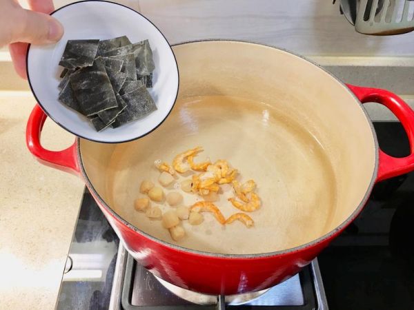 純奶手撕吐司的做法 步驟1