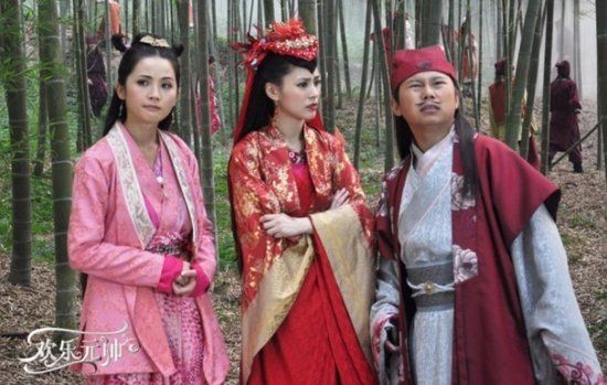 李菁何云伟跨界演戏联手演绎《元帅》《英雄》_娱乐产业_娱乐八卦