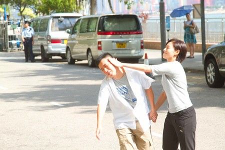 杜汶澤江若琳街頭嬉鬧