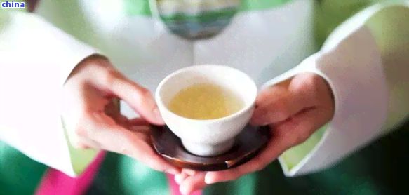 生酮減肥能喝茶葉嗎女生，女生可以喝茶葉來輔助生酮減肥嗎？